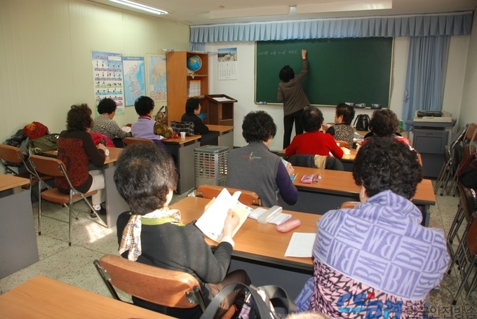 늦지 않았습니다. 서천 늘푸른 배움터와 함께 하세요~