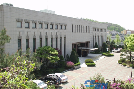대한민국학술원。